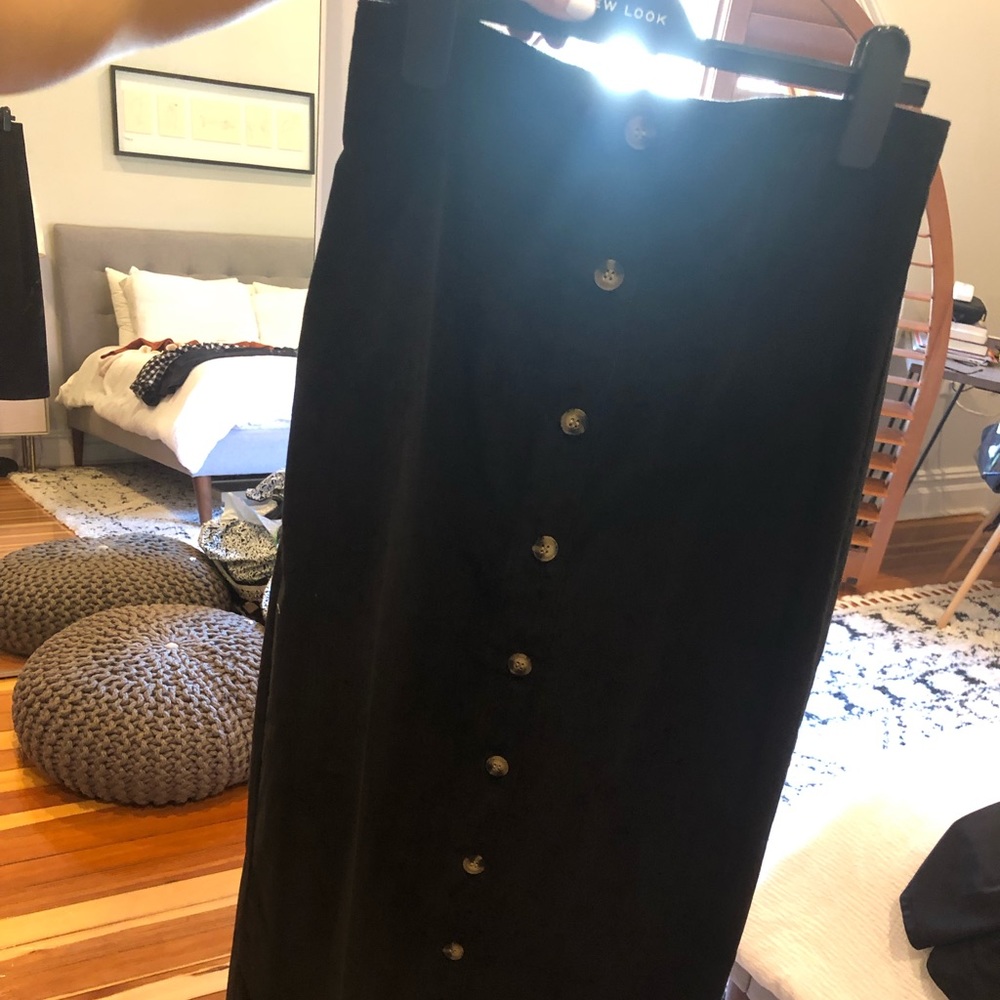 Black ASOS/New Look Midi button skirt